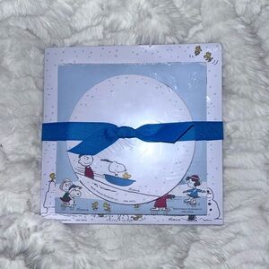 Peanuts memo pad set. Contains three memo pads.